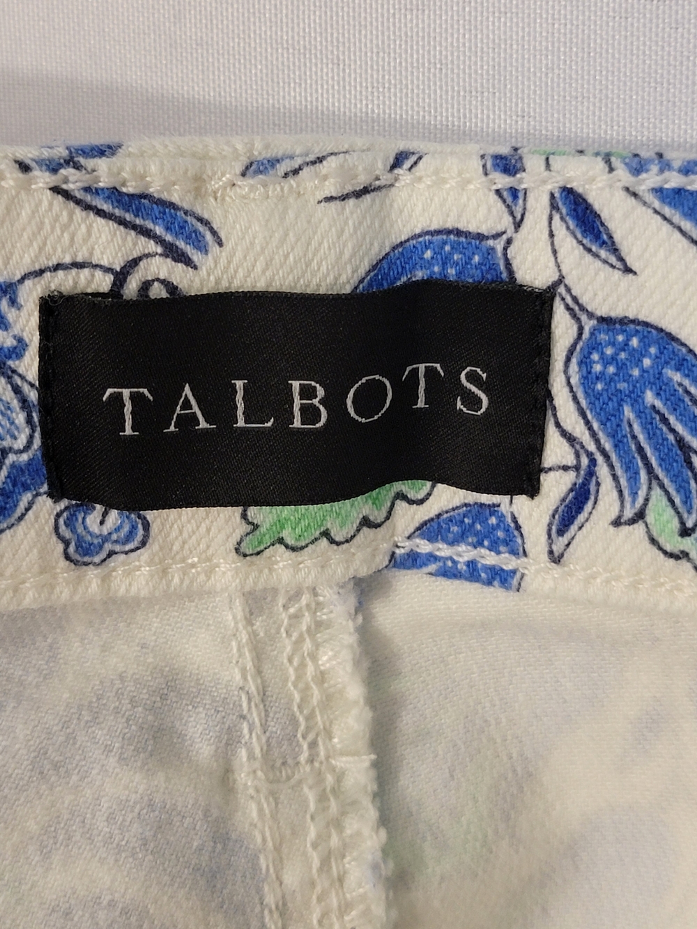 Talbots Paisley Print Slim Ankle Curvey Jean Size 18W - Picture 2 of 9